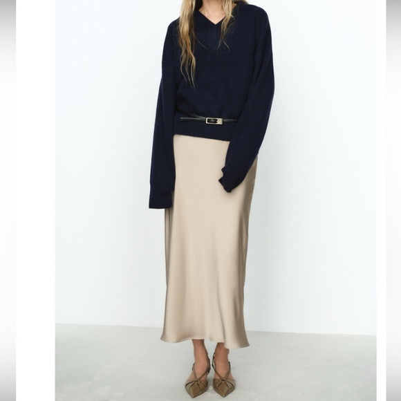 NWT ZARA Elegant Tan Satin Skirt - Picture 6 of 7